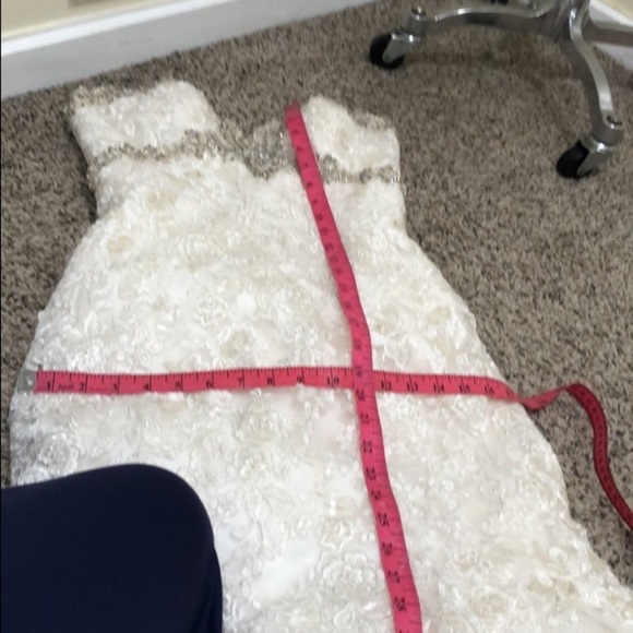 Allure Bridals Wedding Gown Ivory Rhinestone Beaded Pearl Floral Lace 9051 - Picture 6 of 12